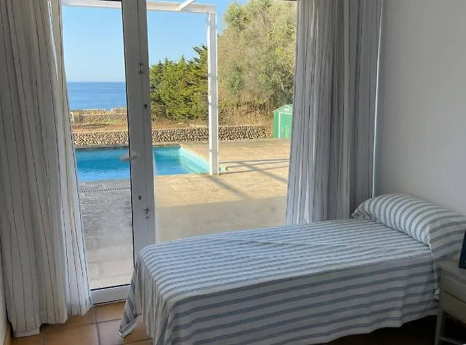 Biniquanvulgui Con Vistas *