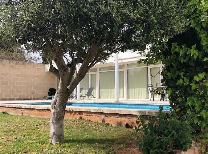 Biniquanvulgui Con Vistas *